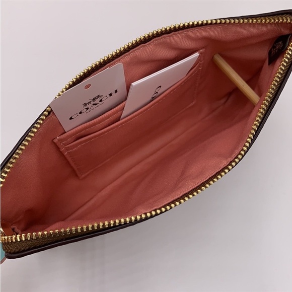 COACH NWT Large Corner Zip Wristlet In Signature Canvas With Candy Print - Picture 8 of 11